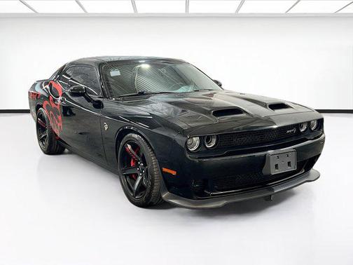 Pitch Black Clearcoat 2019 Dodge Challenger SRT Hellcat