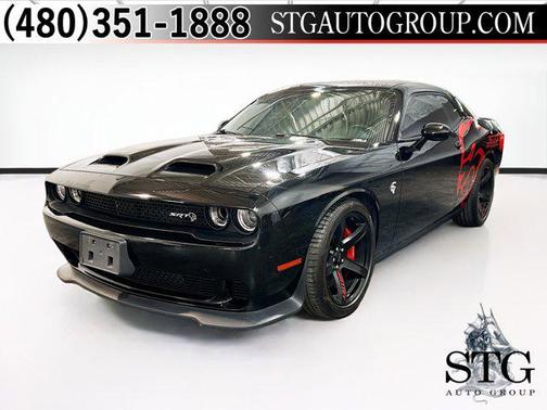 Pitch Black Clearcoat 2019 Dodge Challenger SRT Hellcat