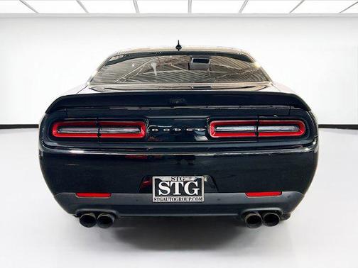 Pitch Black Clearcoat 2019 Dodge Challenger SRT Hellcat