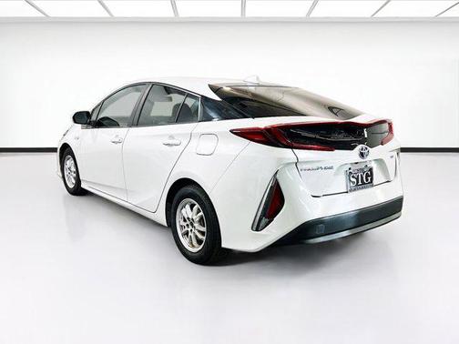 2021 Toyota Prius Prime LE