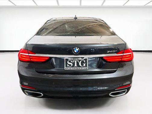 2019 BMW 740 740i
