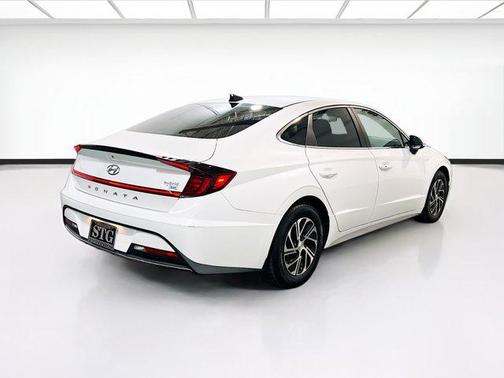 2022 Hyundai SONATA Hybrid Base