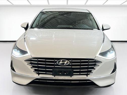 2022 Hyundai SONATA Hybrid Base