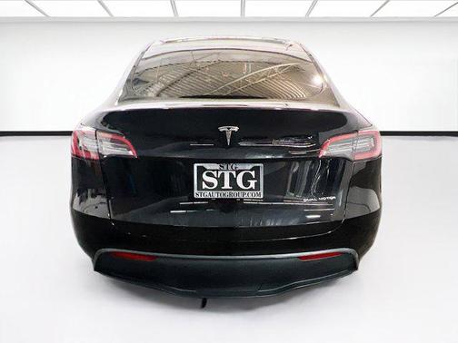 Black 2023 Tesla Model Y Long Range Dual Motor All-Wheel Drive