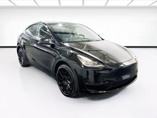 Black 2023 Tesla Model Y Long Range Dual Motor All-Wheel Drive