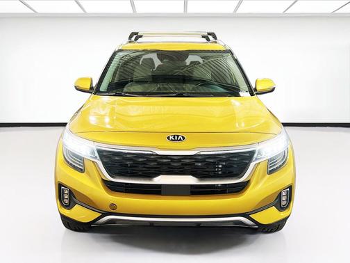 Starbright Yellow 2021 Kia Seltos SX Turbo