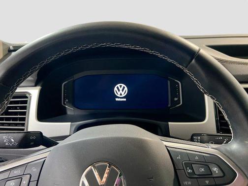 2023 Volkswagen Atlas 2.0T SE w/Technology