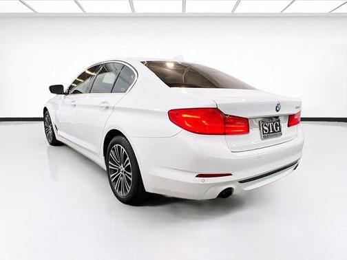 2019 BMW 530 530i