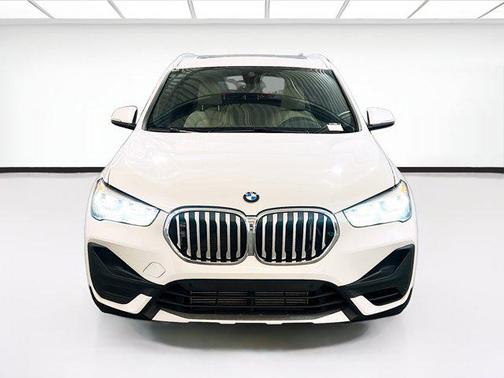 Mineral White Metallic 2021 BMW X1 sDrive28i