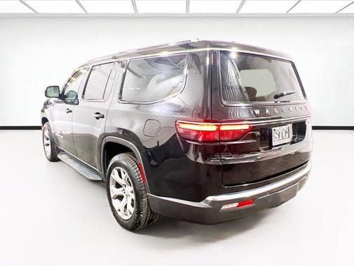 2022 Jeep Wagoneer Series II 4x2