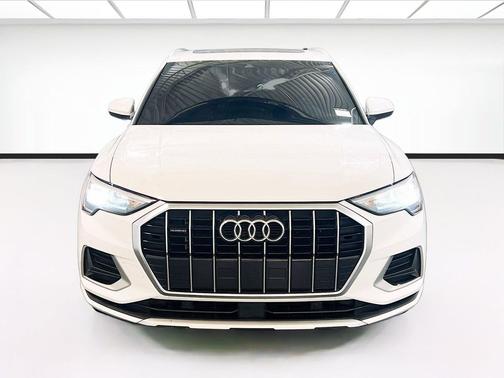 2022 Audi Q3 40 Premium