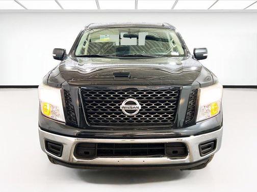 2019 Nissan Titan SV
