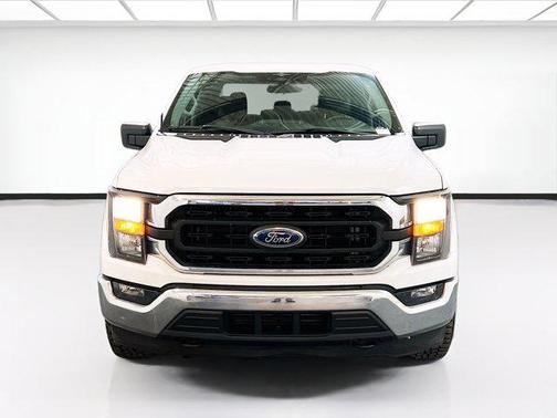 Oxford White 2023 Ford F-150 XLT