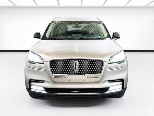 Silver 2020 Lincoln Aviator Reserve AWD