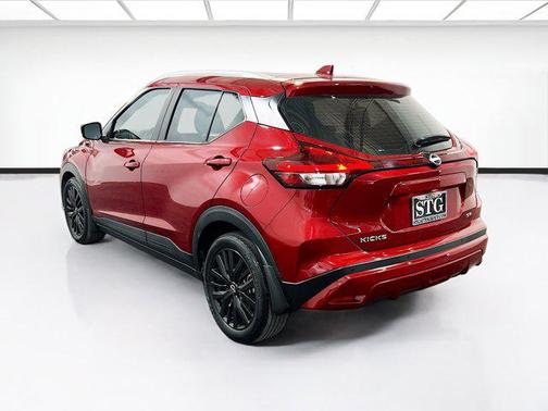Scarlet Ember Tintcoat 2023 Nissan Kicks SV