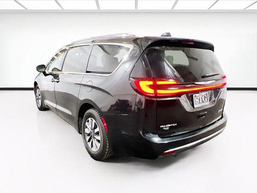 2021 Chrysler Pacifica Hybrid Touring L