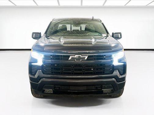 Dark Ash Metallic 2022 Chevrolet Silverado 1500 RST