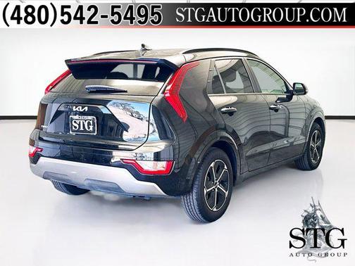 2023 Kia Niro SX
