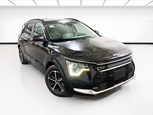 2023 Kia Niro SX
