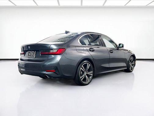 2020 BMW 330 330i