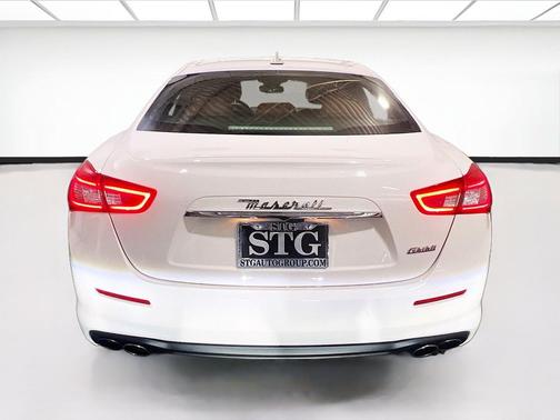 Bianco 2020 Maserati Ghibli 3.0L