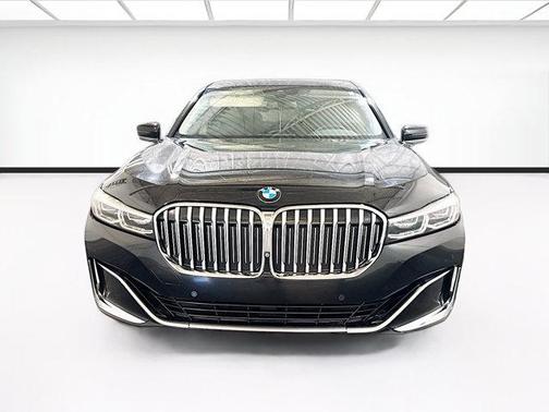 2020 BMW 740 740i