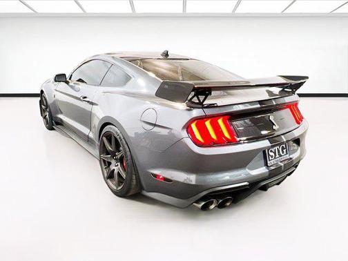 2021 Ford Shelby GT500 Base
