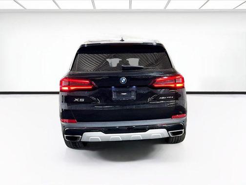 2022 BMW X5 PHEV xDrive45e