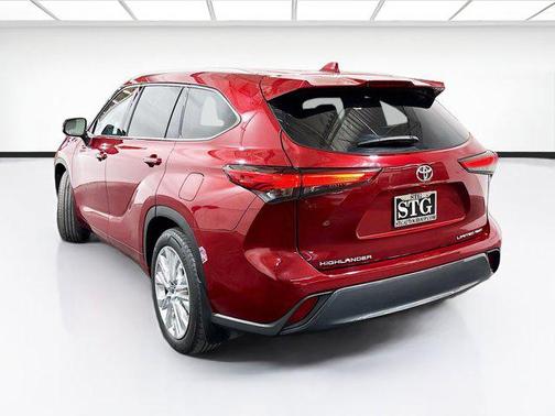 2022 Toyota Highlander Limited