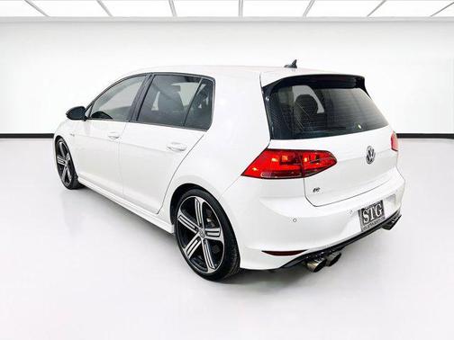 2016 Volkswagen Golf R 4-Door w/DCC & Navigation