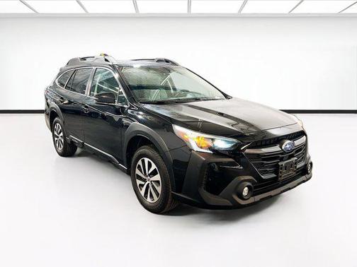 Crystal Black Silica 2023 Subaru Outback Premium