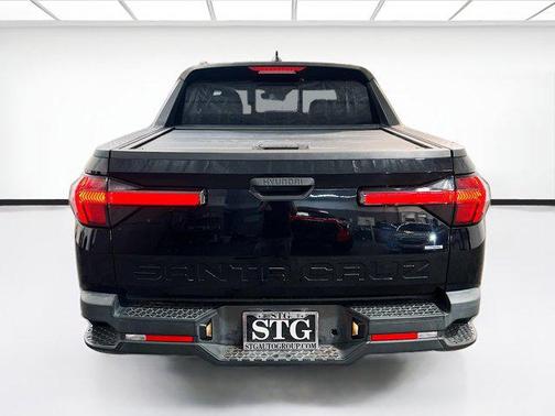 Phantom Black 2022 Hyundai SANTA CRUZ SEL