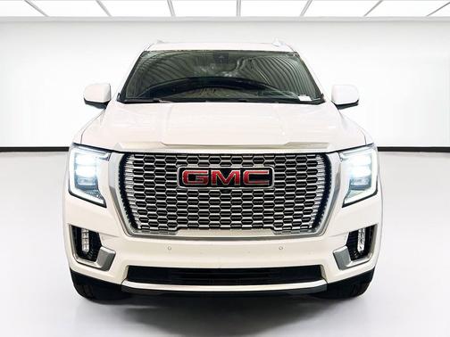 Summit White 2022 GMC Yukon XL Denali
