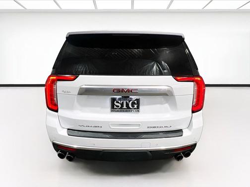 Summit White 2022 GMC Yukon XL Denali
