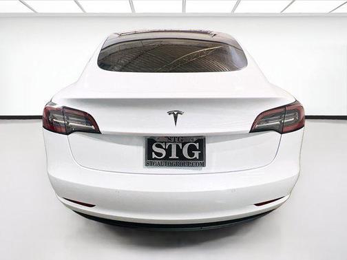 2020 Tesla Model 3 Standard Range