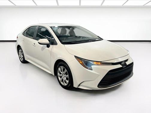 Ice Cap 2024 Toyota Corolla LE