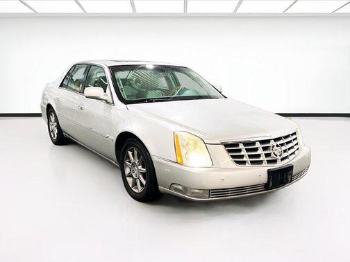 2010 Cadillac DTS Luxury Collection