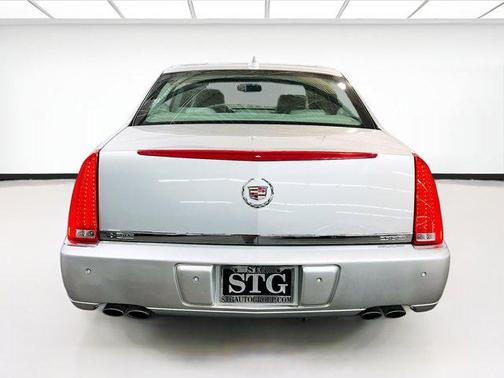 2010 Cadillac DTS Luxury Collection