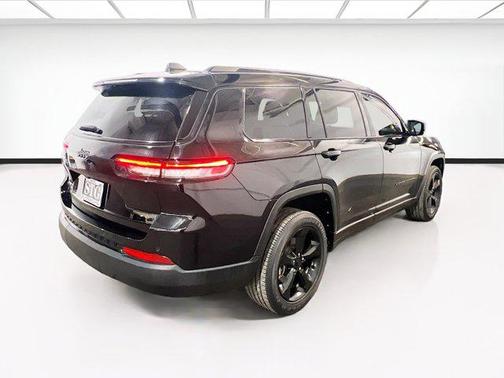 2022 Jeep Grand Cherokee L Altitude