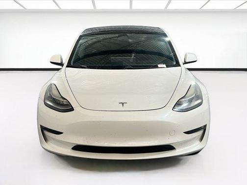 Pearl White Multi-Coat 2021 Tesla Model 3 Long Range