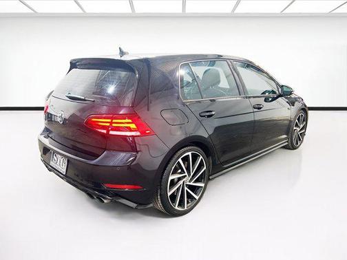 2018 Volkswagen Golf R 2.0T DSG