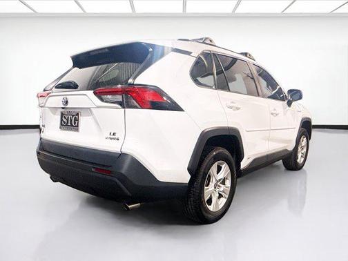 2021 Toyota RAV4 Hybrid LE
