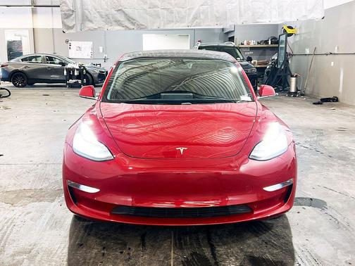 2020 Tesla Model 3 Performance