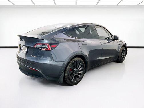 2022 Tesla Model Y Performance Dual Motor All-Wheel Drive