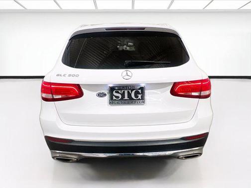 2018 Mercedes-Benz GLC 300 Base