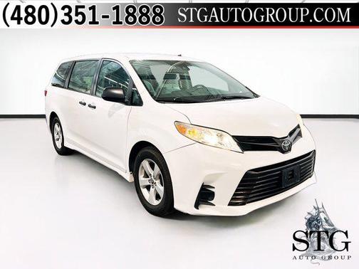 2018 Toyota Sienna SE
