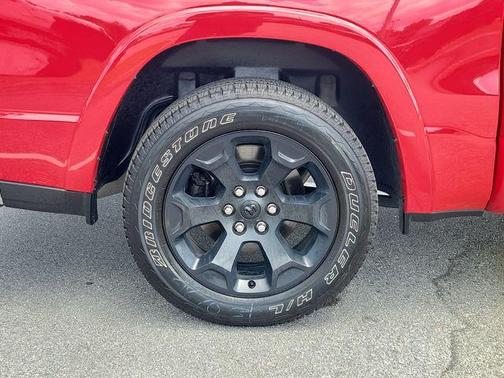 Flame Red Clearcoat 2025 RAM 1500 Big Horn/Lone Star