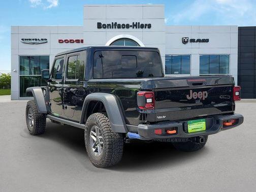 Black Clearcoat 2026 Jeep Gladiator Mojave