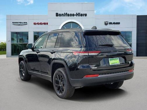 Diamond Black 2026 Jeep Grand Cherokee Sport