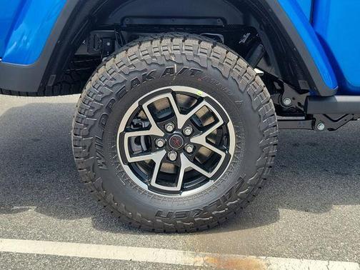 Hydro Blue Pearlcoat 2026 Jeep Gladiator Rubicon